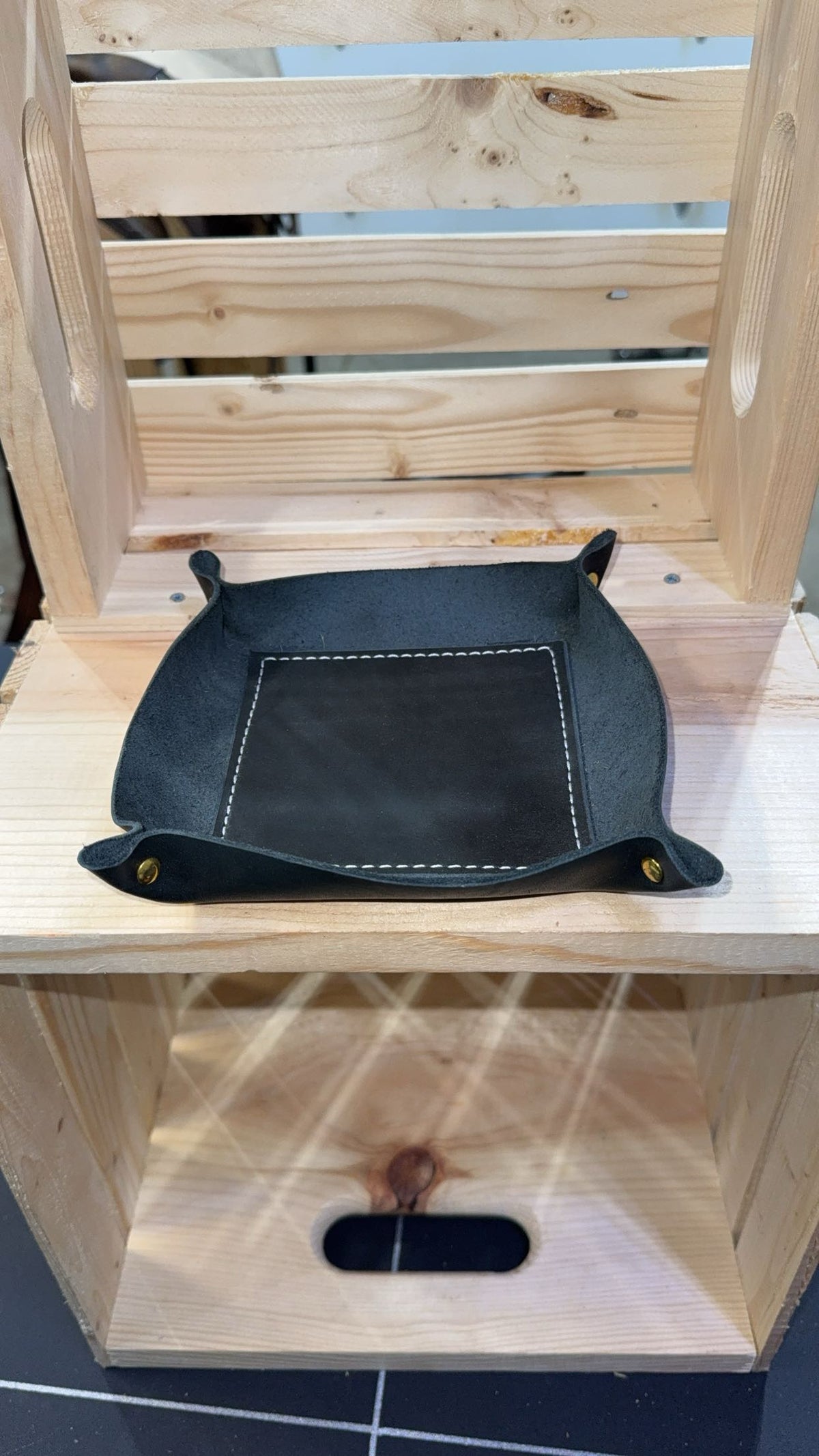 Medium Plain Catchall