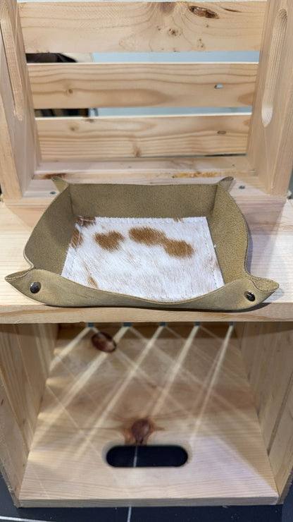 Medium Cowhide Catchall