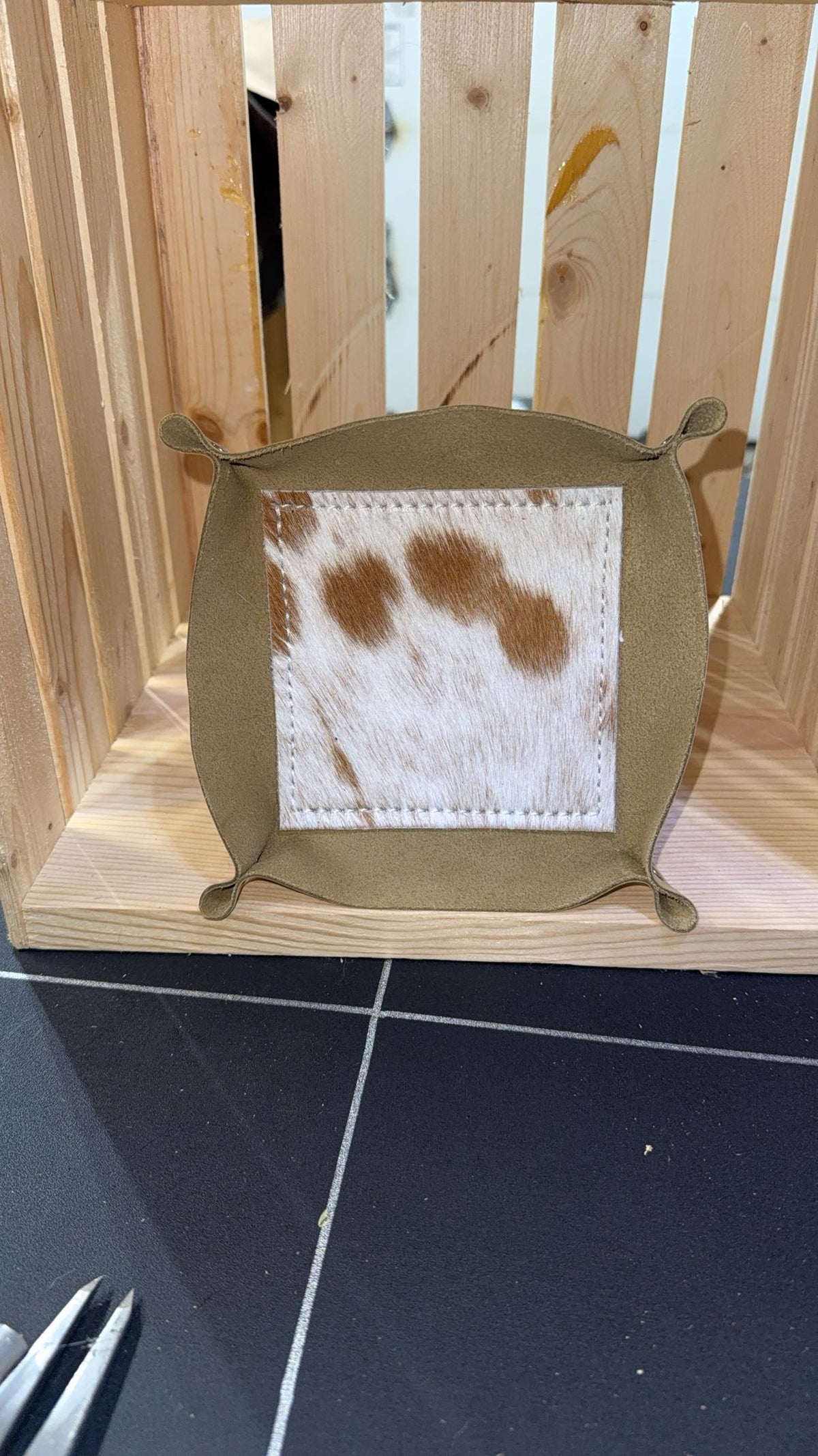 Medium Cowhide Catchall