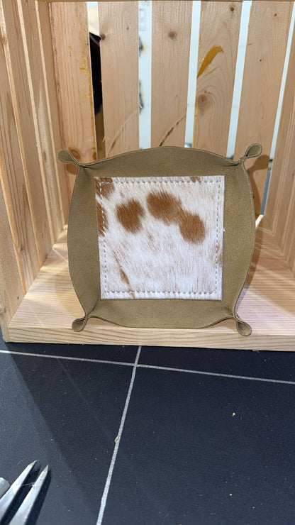Medium Cowhide Catchall